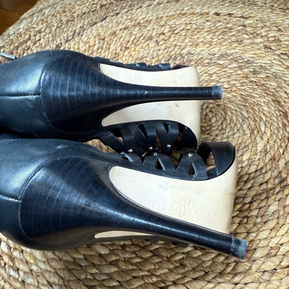 Ivanka Trump Black Strappy Heels 9.5 - Picture 4 of 8